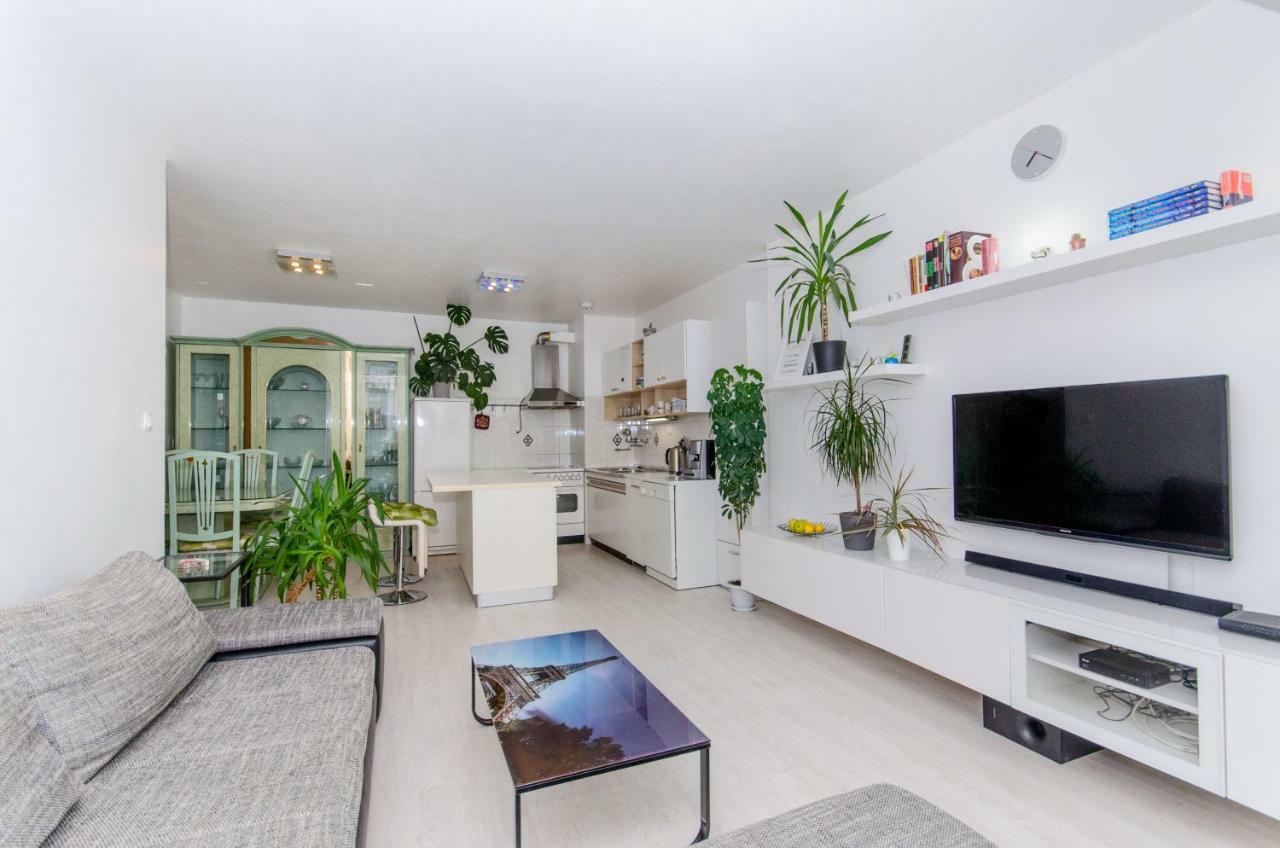Apartment Sunshine สปลิท ภายนอก รูปภาพ